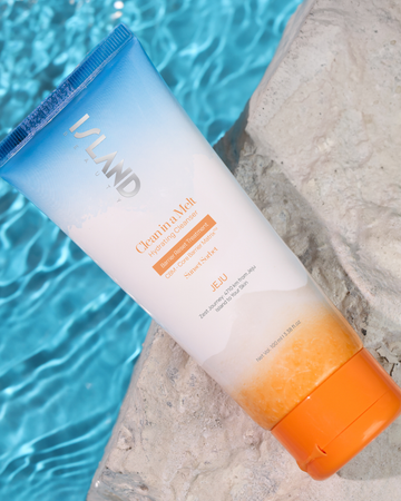Clean in a Melt Hydrating Cleanser